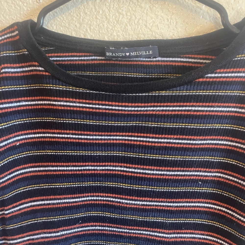 Brandy Melville cropped shirt